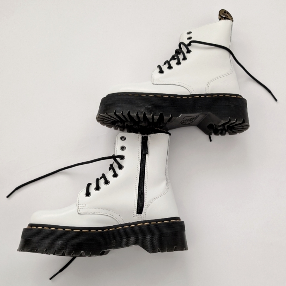 Dr. Martens AirWare Jadon Quad Retro 8-Eye Leather Platform Boot - Picture 5 of 12